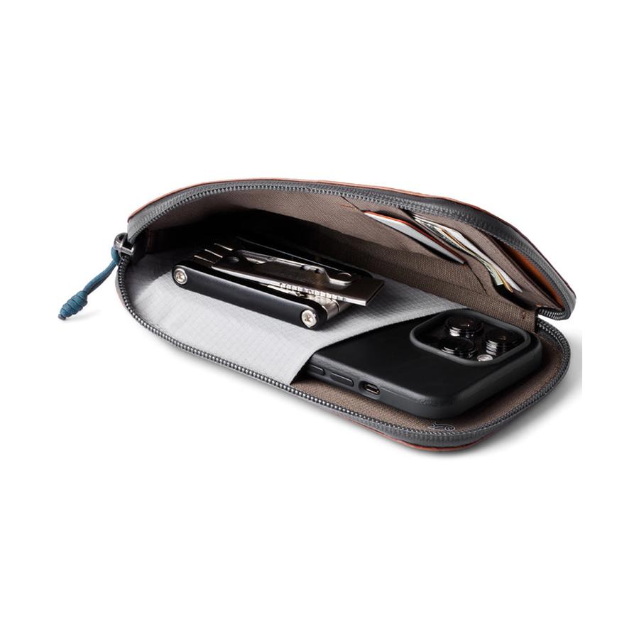 Bellroy All-Conditions Phone Pocket Plus Bronze Bronze