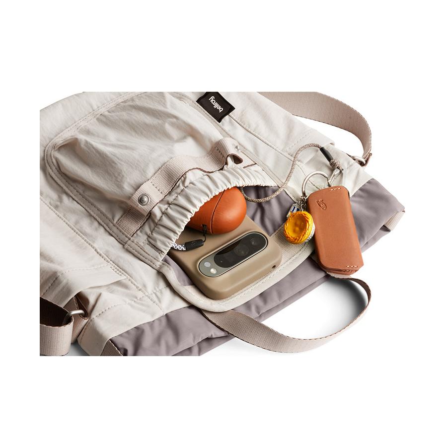 Bellroy Cinch Bucket Bag Oat Oat