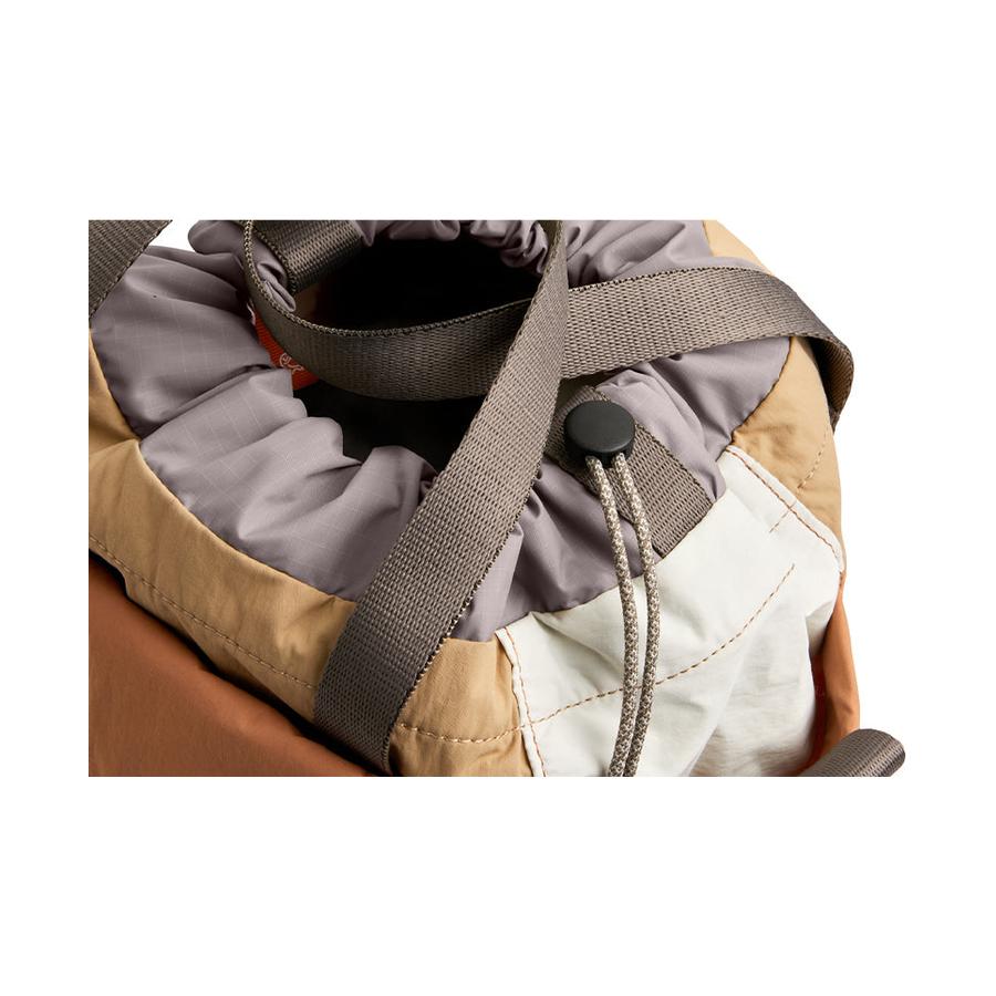 Bellroy Cinch Bucket Bag Sand Dune Sand Dune