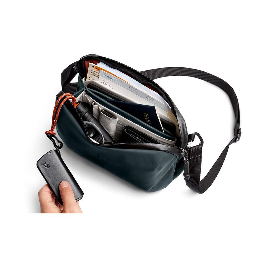 Bellroy Venture Travel Crossbody Deep Ocean Deep Ocean