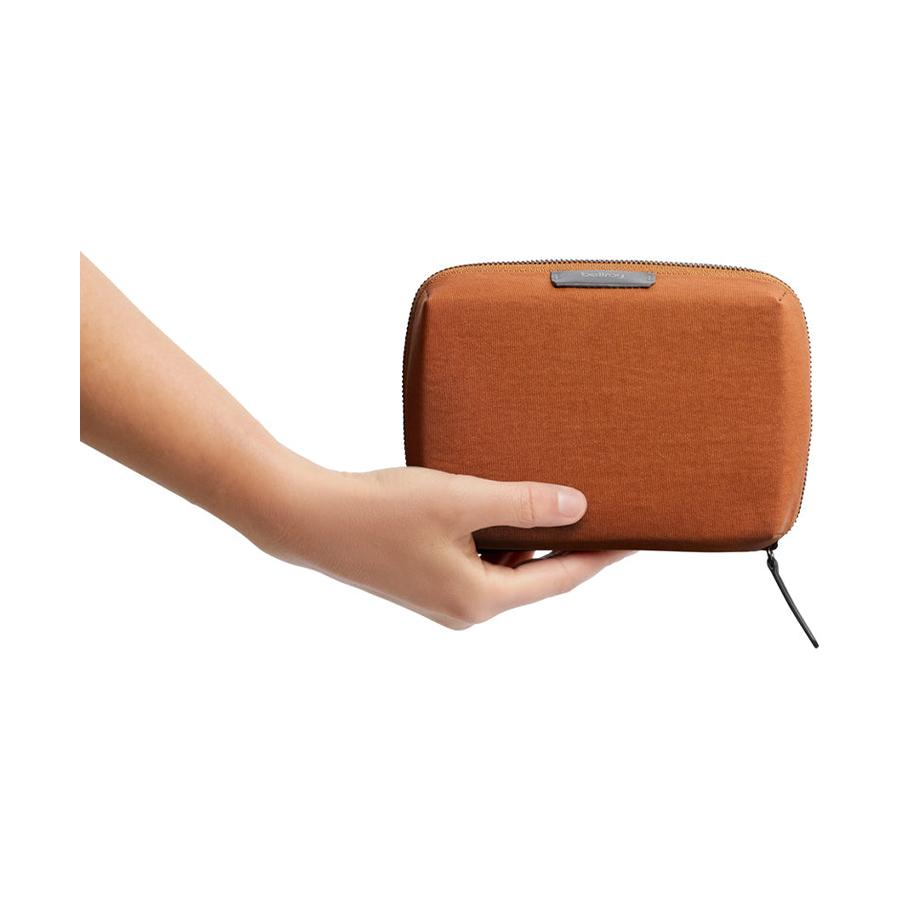 Bellroy Tech Kit Compact Bronze Bronze