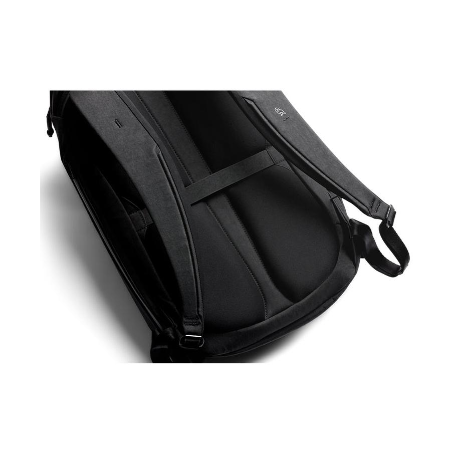 Bellroy Venture Travel Pack 26L Jet Black Jet Black