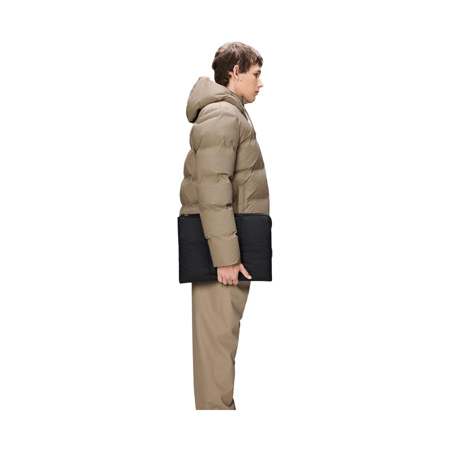 Rains Puffer Laptop Cover 15"/16" Black Black