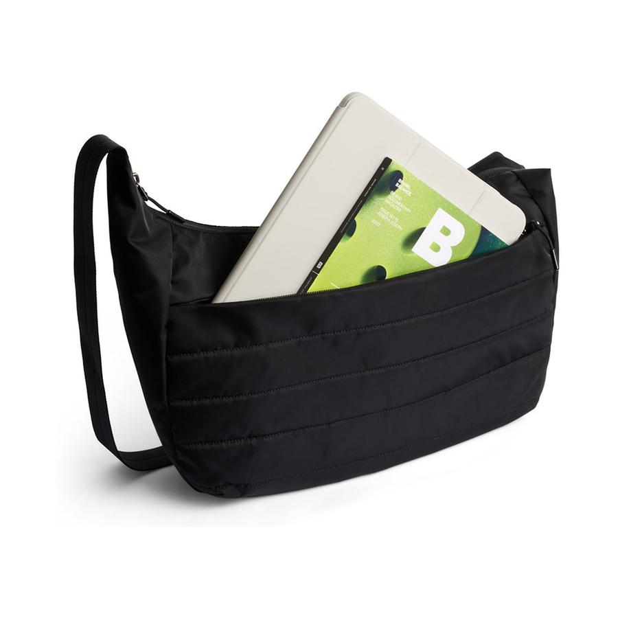 Bellroy Laneway Crescent Bag 12L Ink Ink