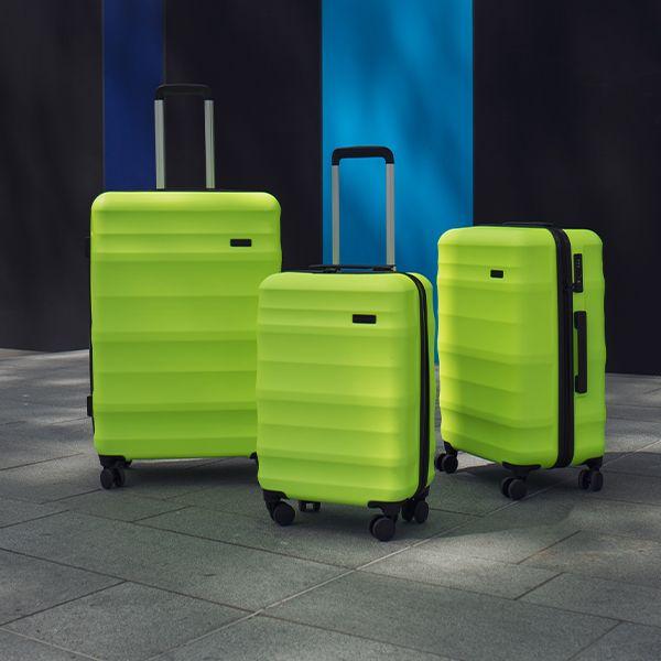 Hardside Luggage vs Softside Luggage: Which is Best?