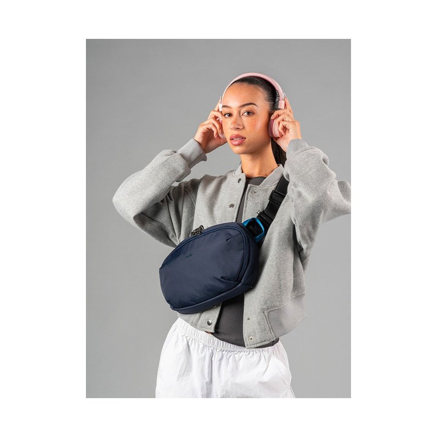 Pacsafe V Anti-Theft Urban Sling Ocean Ocean