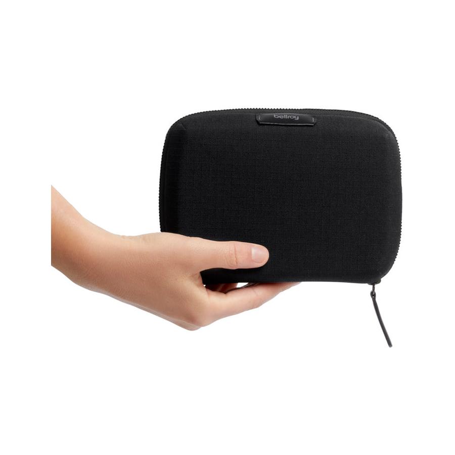 Bellroy Tech Kit Compact Black Black