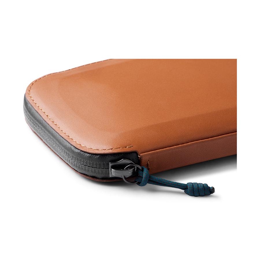 Bellroy All-Conditions Phone Pocket Plus Bronze Bronze