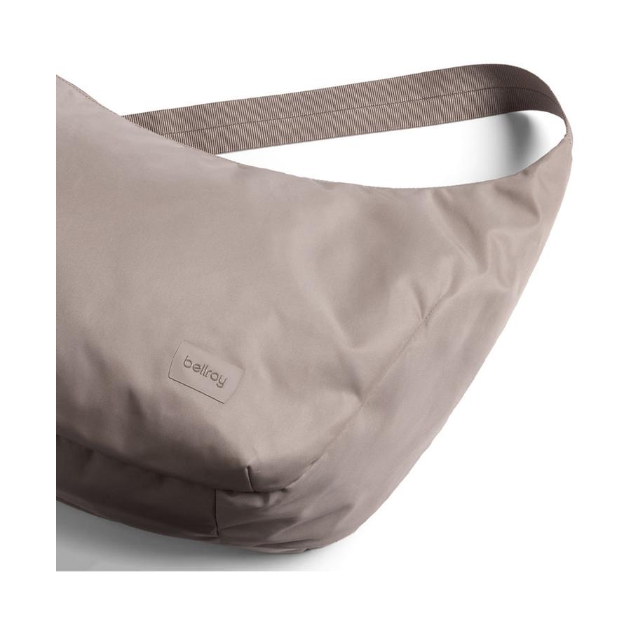 Bellroy Laneway Crescent Bag 12L Fawn Fawn
