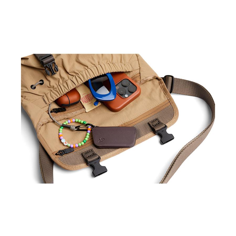 Bellroy Cinch Mini Messenger Sand Dune Sand Dune