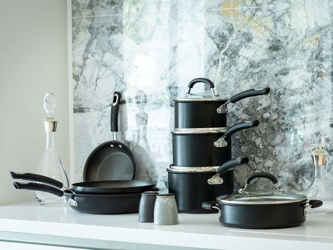 8. Circulon Total Hard Anodised Total 6 Piece Cookware Set