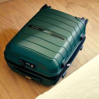 2. Samsonite Oc2lite Range