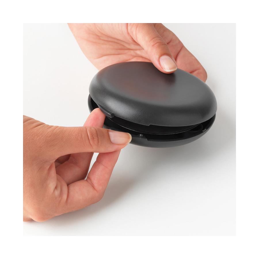 Brabantia Tasty+ Pizza Cutter Plus Blade Guard Dark Grey Dark Grey