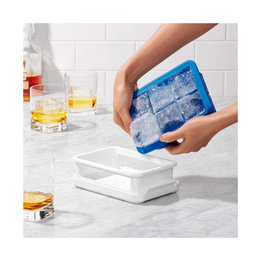OXO Good Grips Large Covered Ice Cube Tray Blue Blue