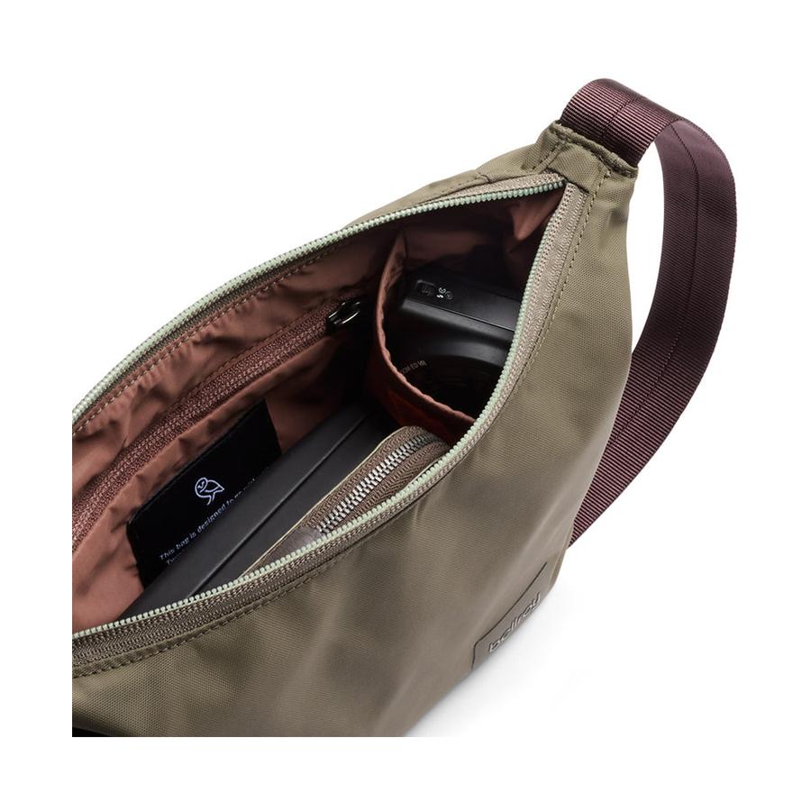 Bellroy Laneway Crescent Bag 2.5L Sea Kelp Sea Kelp
