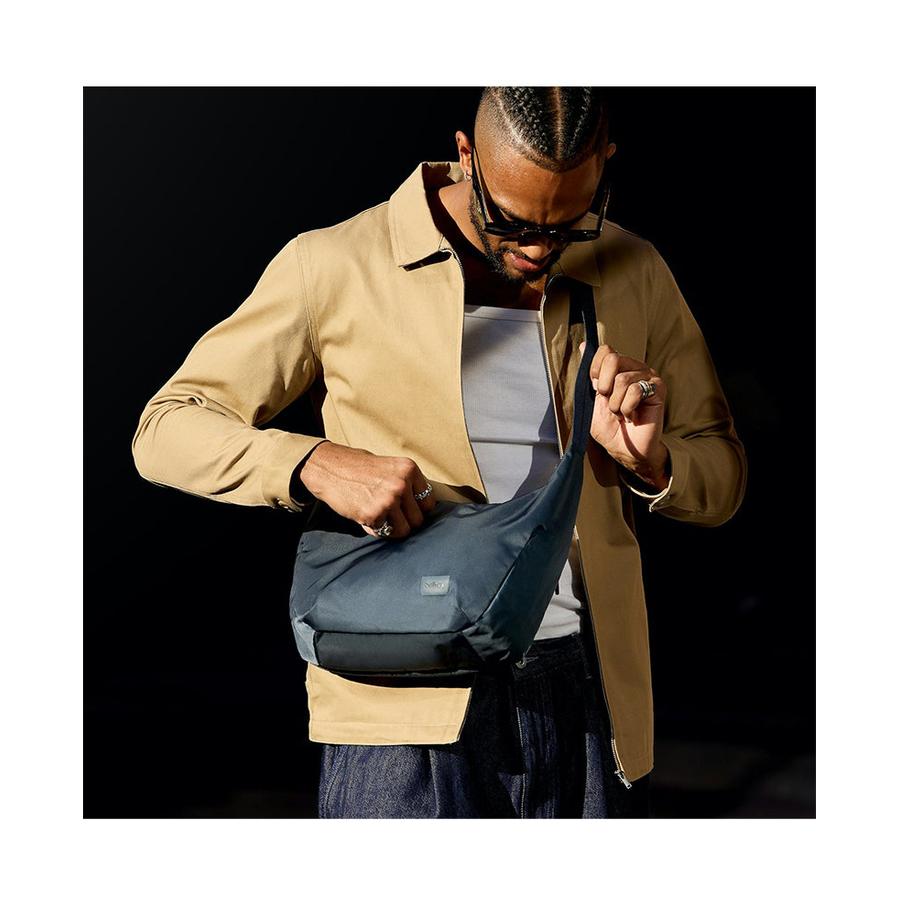 Bellroy Laneway Crescent Bag 7L Blue Steel Blue Steel