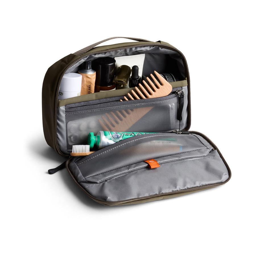Bellroy Hanging Toiletry Kit Sea Kelp Sea Kelp