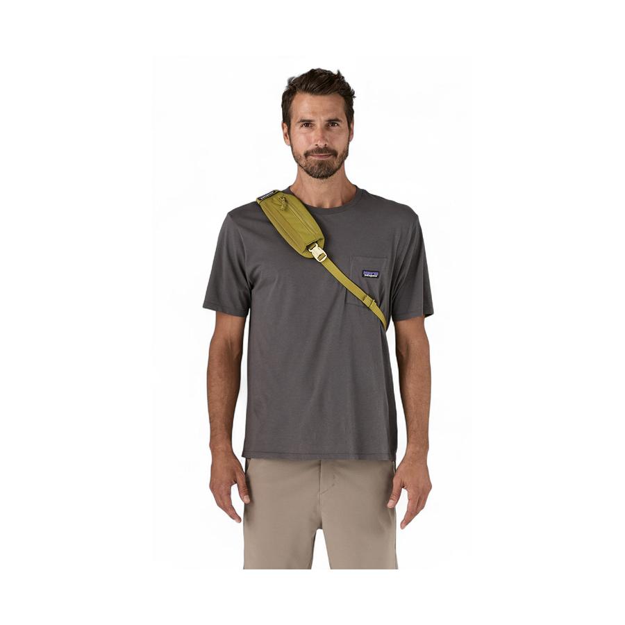 Patagonia Atom Sling 8L Graze Green Graze Green