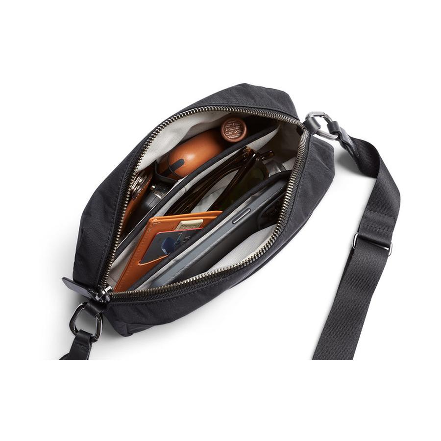 Bellroy Tokyo Crossbody Raven Raven