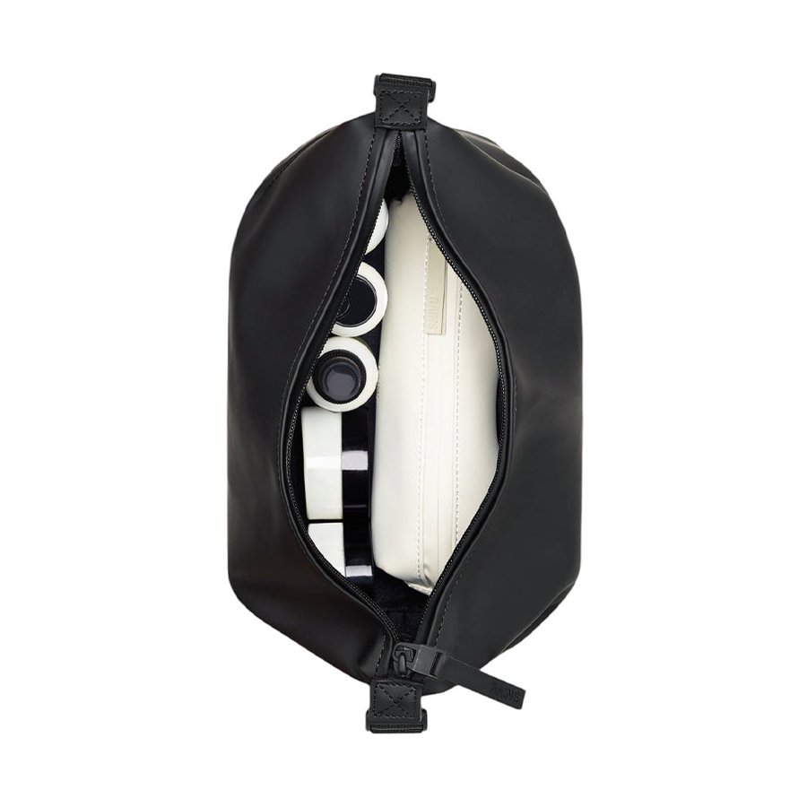 Rains Hilo Wash Bag Depth Depth