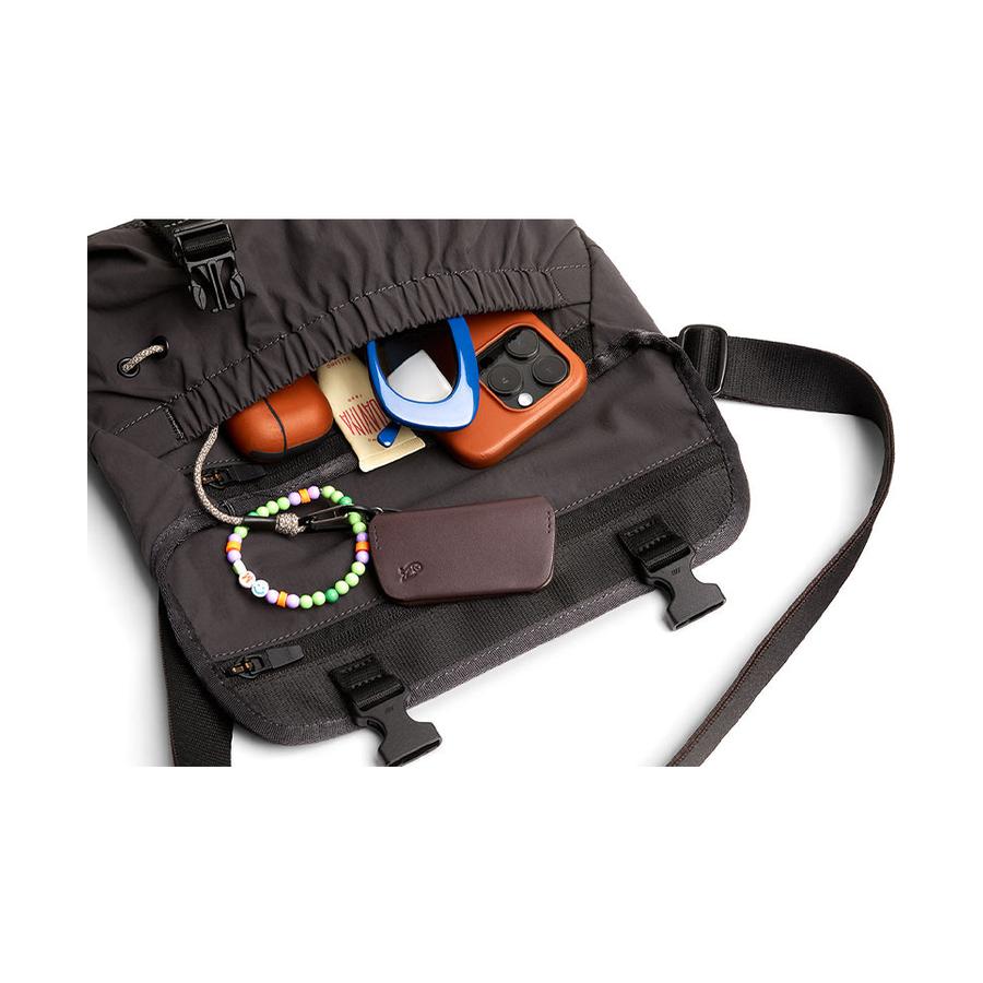 Bellroy Cinch Mini Messenger Black Rock Black Rock
