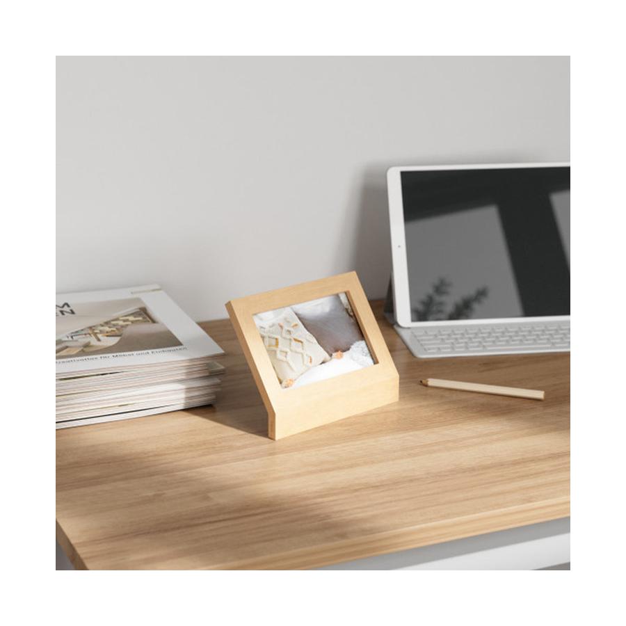 Umbra Podium Picture Frame (10cm x 15cm) Natural Natural