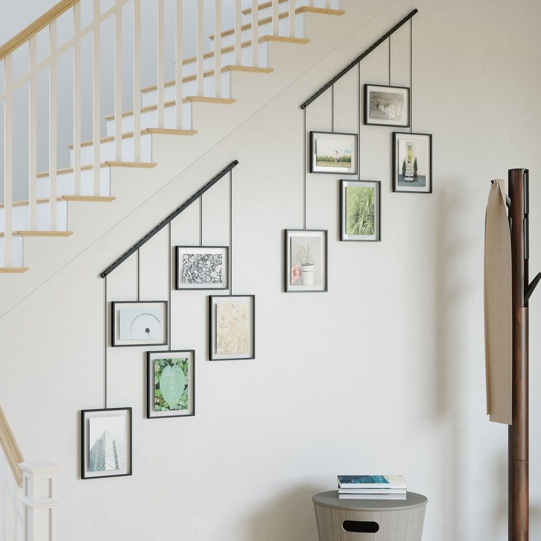 Umbra wall photo display 