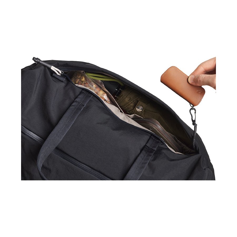 Bellroy Lite Duffle 40L Black Black
