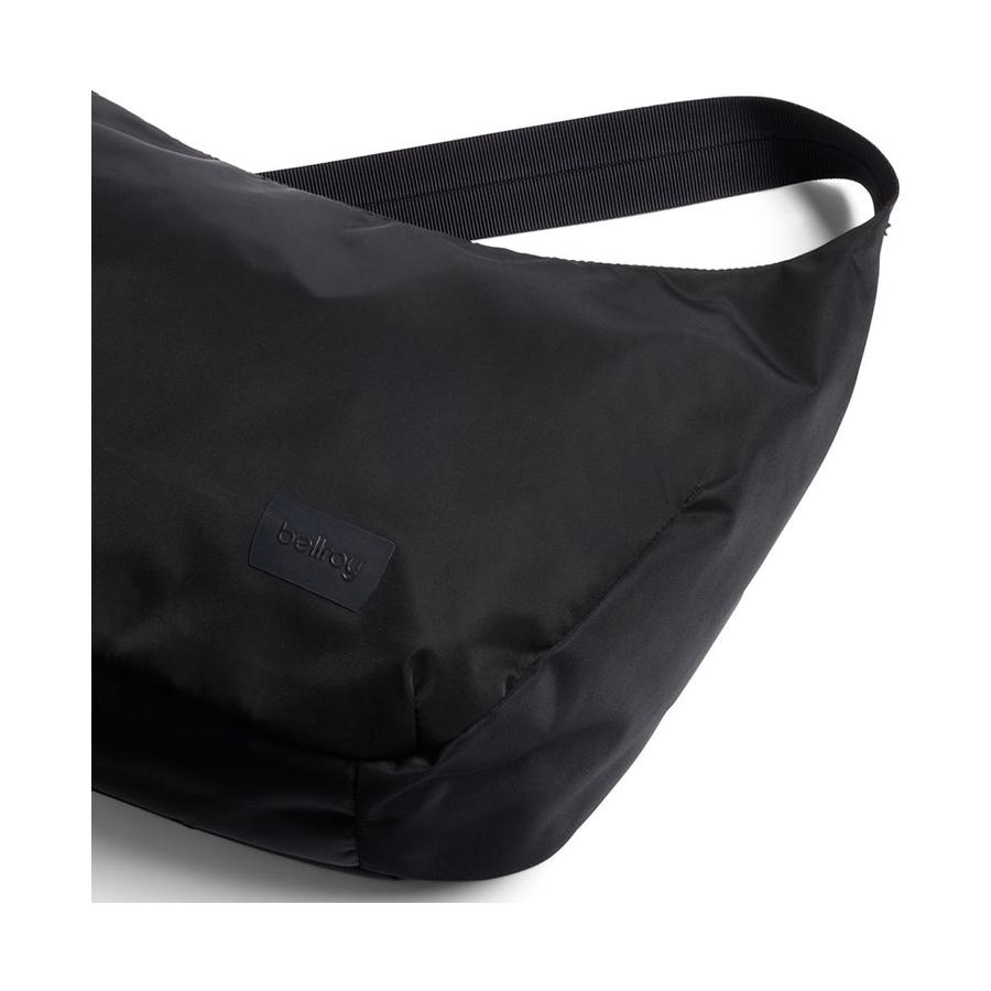 Bellroy Laneway Crescent Bag 7L Ink Ink