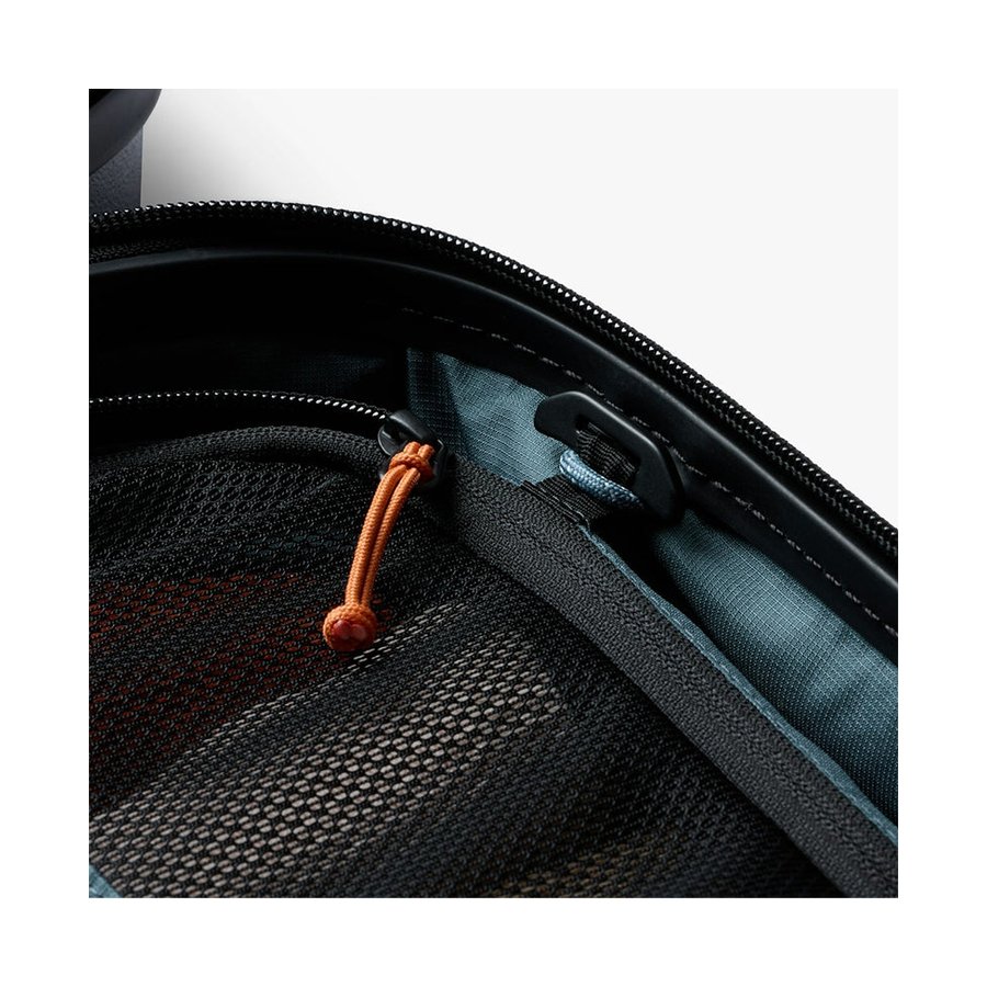 Bellroy Transit 55cm Hardside Carry-On Suitcase Black Black