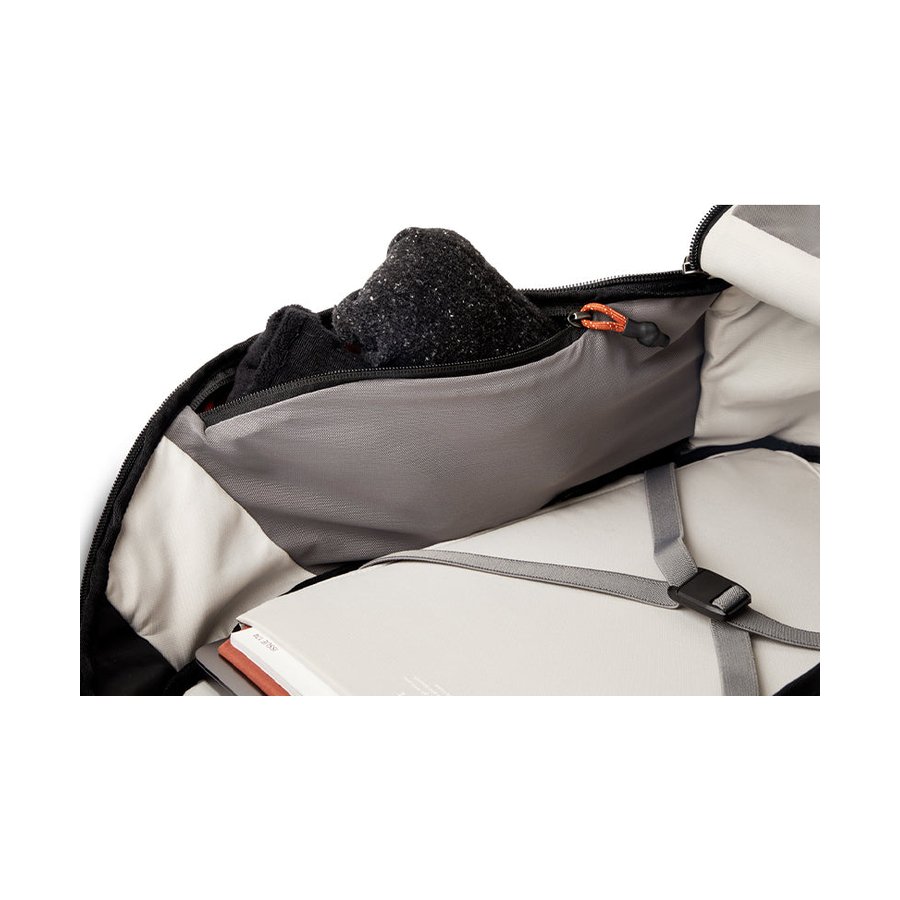Bellroy Venture Travel Pack 26L Jet Black Jet Black