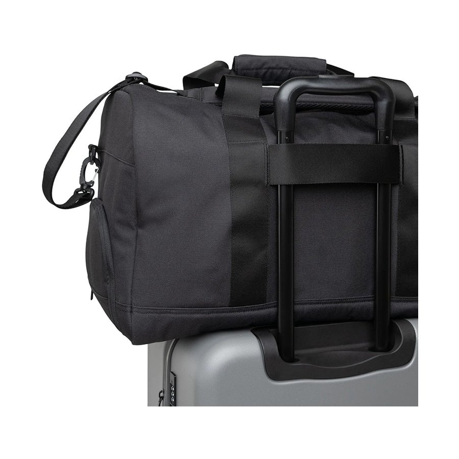 Herschel Novel Duffle Tech 45L Black Black