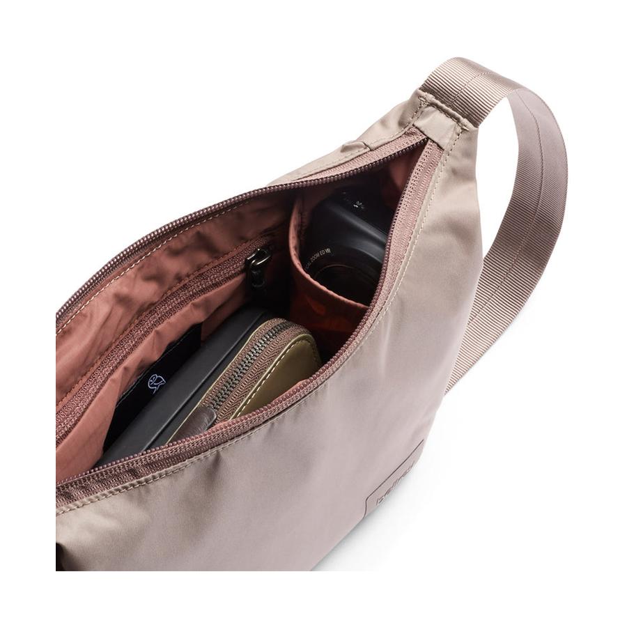 Bellroy Laneway Crescent Bag 2.5L Fawn Fawn