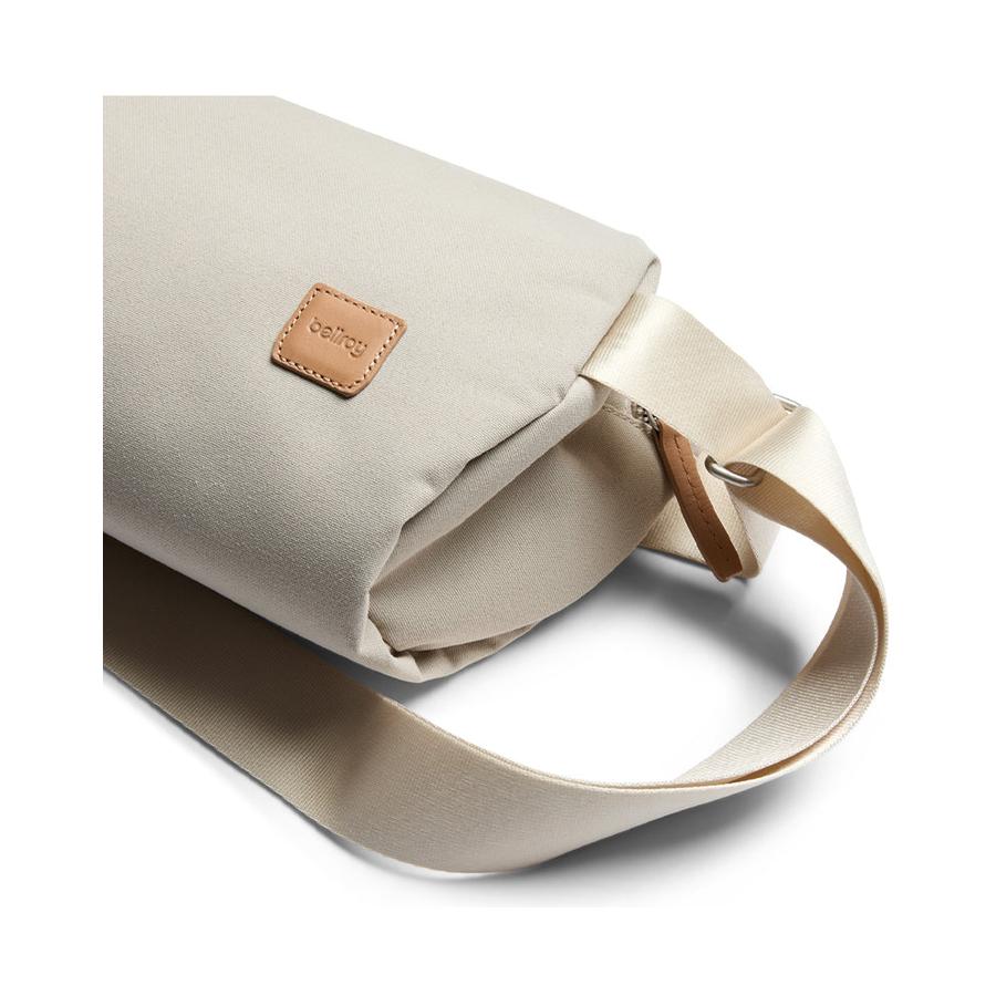 Bellroy Classic Sling 5L Tahini Tahini