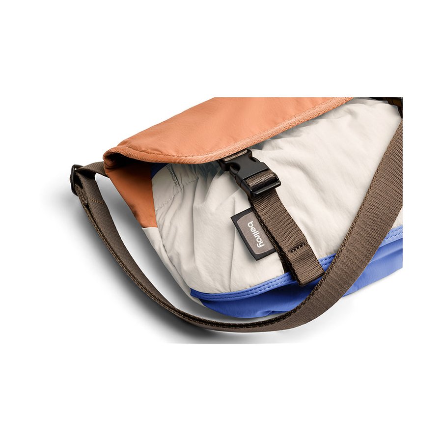 Bellroy Cinch Mini Messenger Laguna Laguna