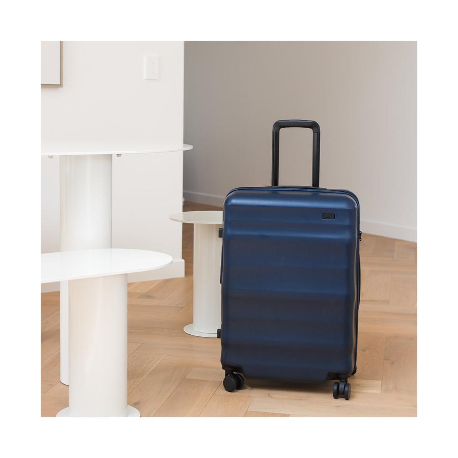 Luna-Air Medium Checked Navy