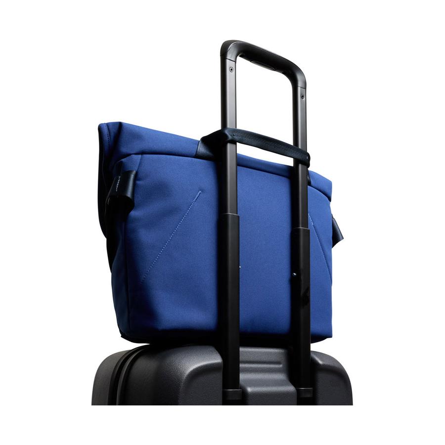 Bellroy Classic Messenger Indigo Indigo