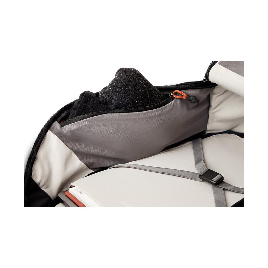 Bellroy Venture Travel Pack 26L Jet Black Jet Black