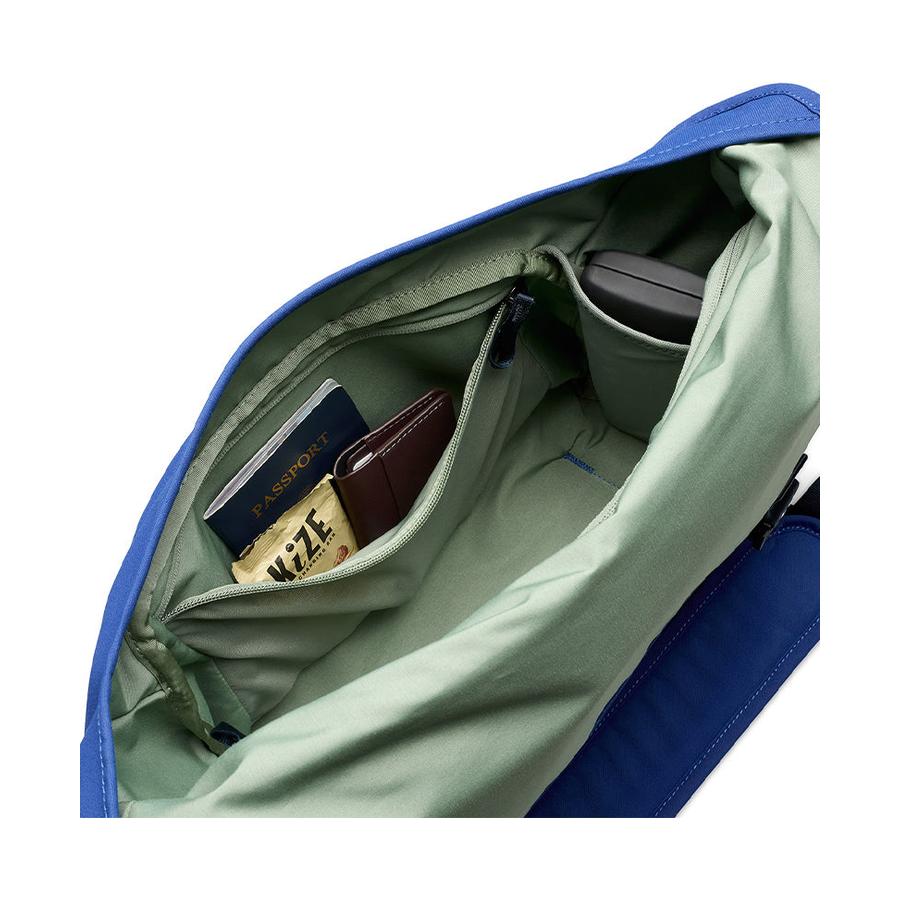 Bellroy Classic Messenger Indigo Indigo