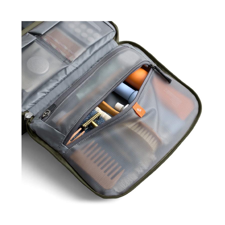 Bellroy Hanging Toiletry Kit Plus Sea Kelp Sea Kelp