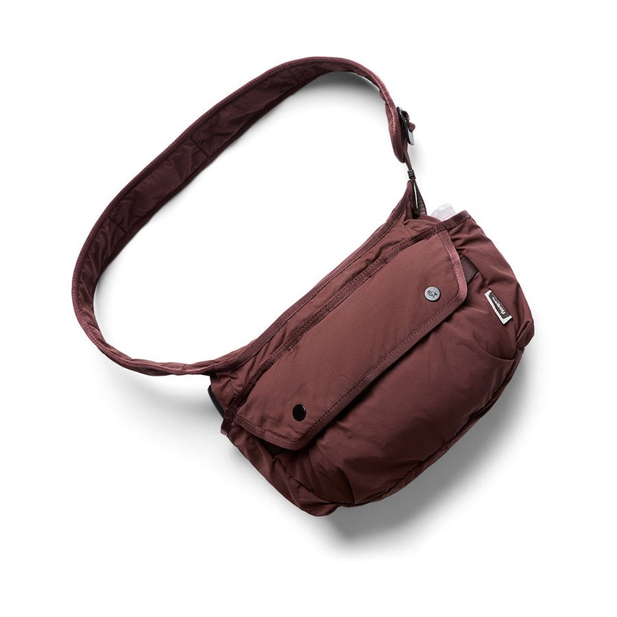 Bellroy Cinch Sling Burgundy Burgundy