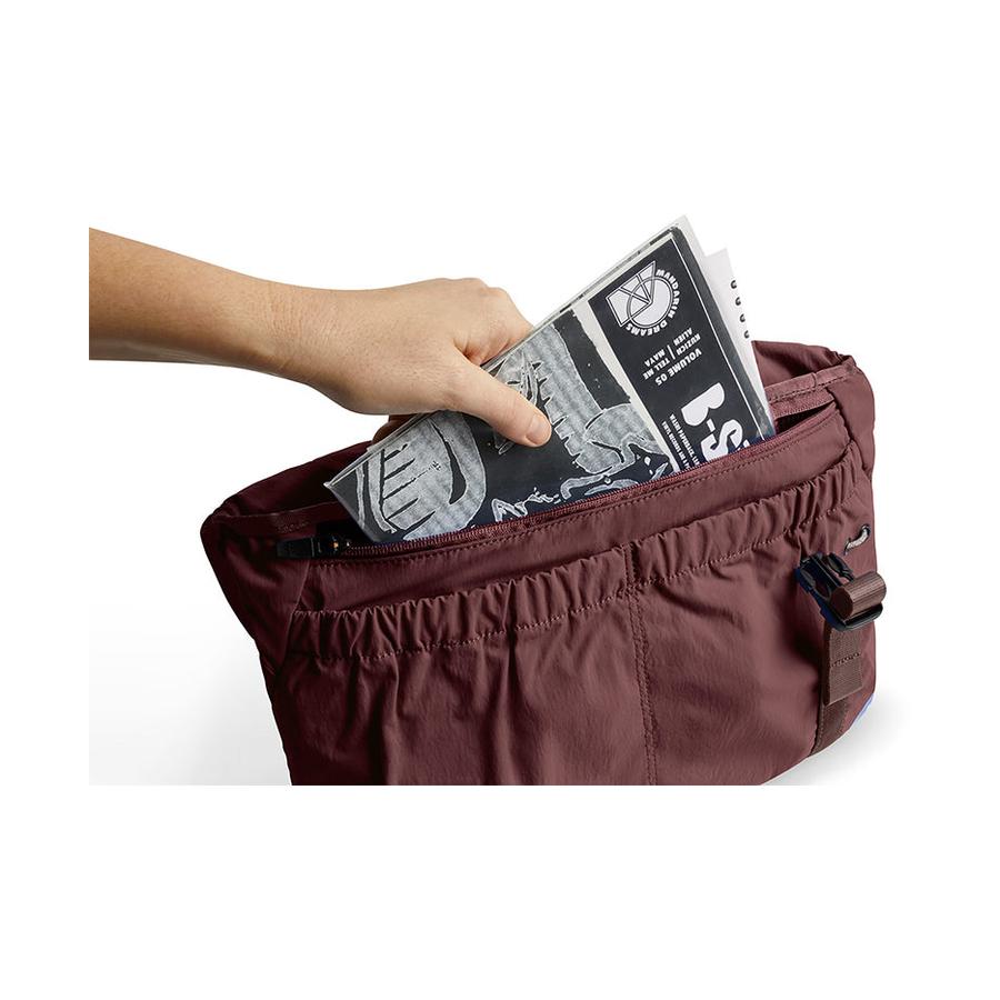 Bellroy Cinch Messenger Burgundy Burgundy