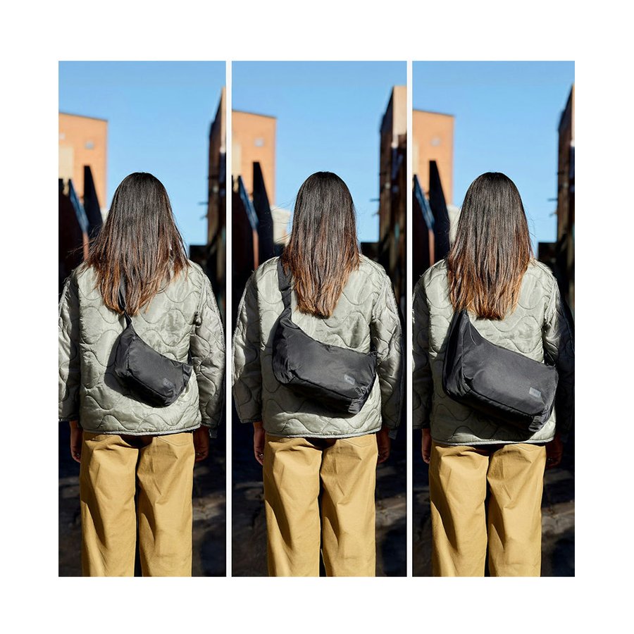 Bellroy Laneway Crescent Bag 12L Ink Ink