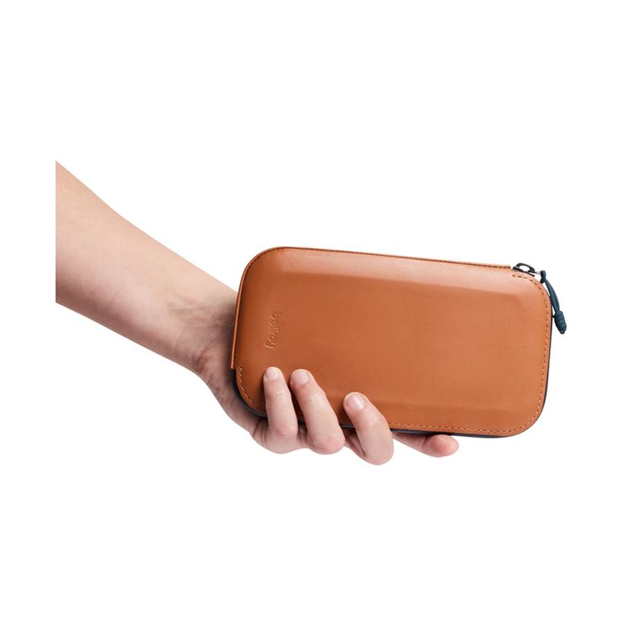 Bellroy All-Conditions Phone Pocket Plus Bronze Bronze